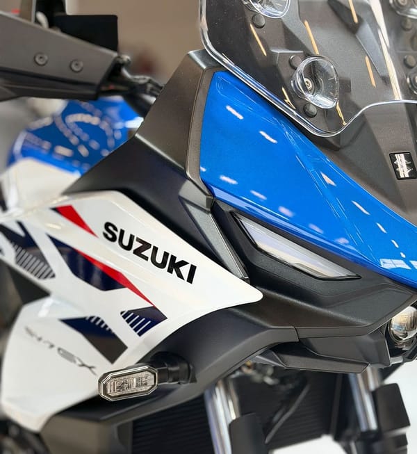 Die neue Suzuki SV-7GX: Der V2-Kult wird zum Crossover-König!